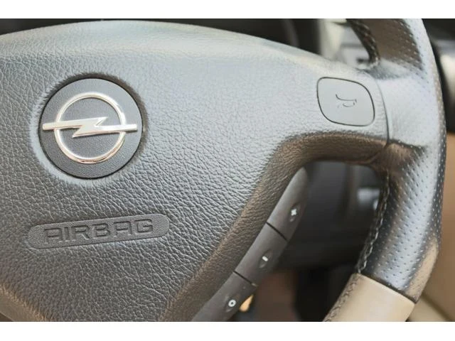 Opel ASTRA 13