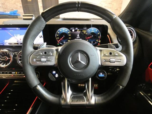 MERCEDES AMG GLB 54