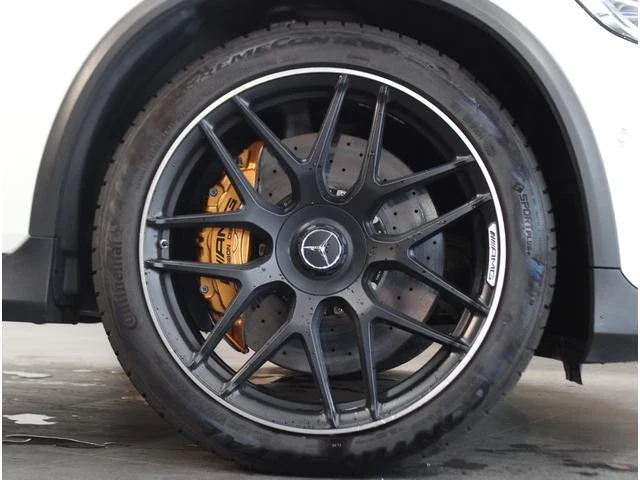 MERCEDES AMG GLC 5