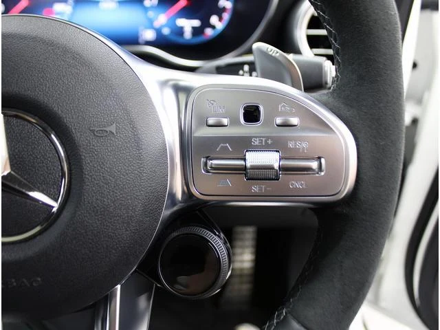 MERCEDES AMG GLC 39