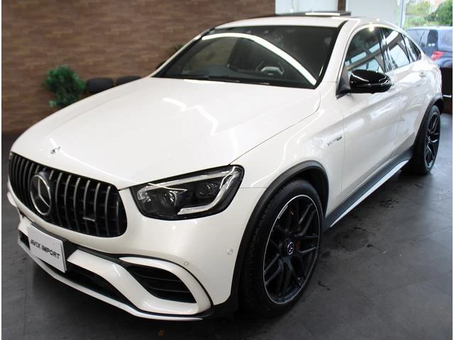 MERCEDES AMG GLC 49