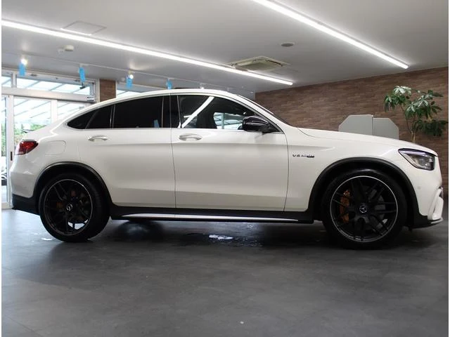 MERCEDES AMG GLC 42