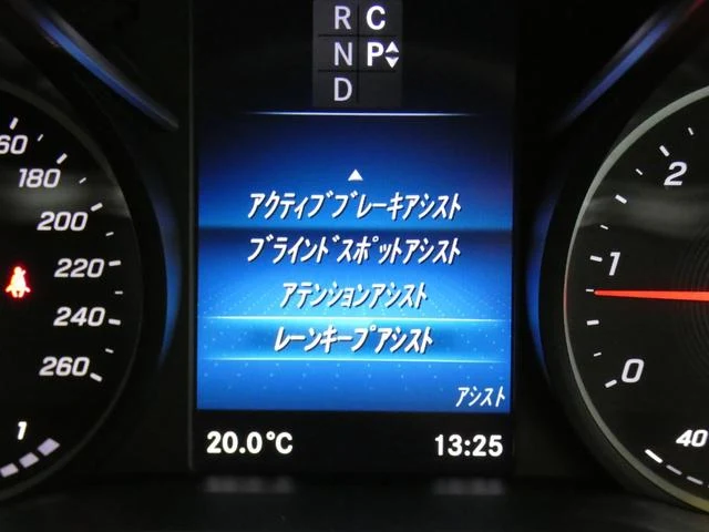 MERCEDES BENZ V-CLASS 29