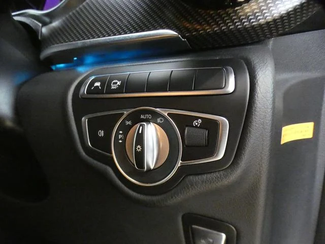 MERCEDES BENZ V-CLASS 33