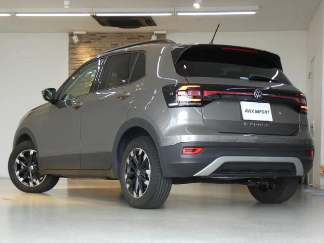 Volkswagen T-CROSS 2