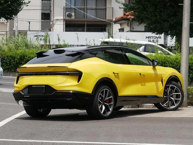 Lotus ELETRE 33