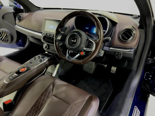 Alpine A110 8