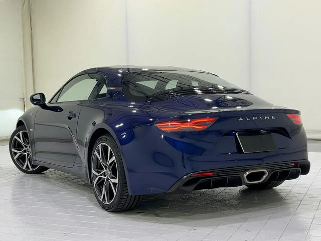 Alpine A110 6