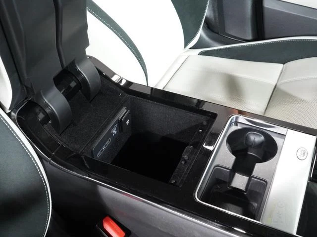 Land Rover RANGE ROVER 23