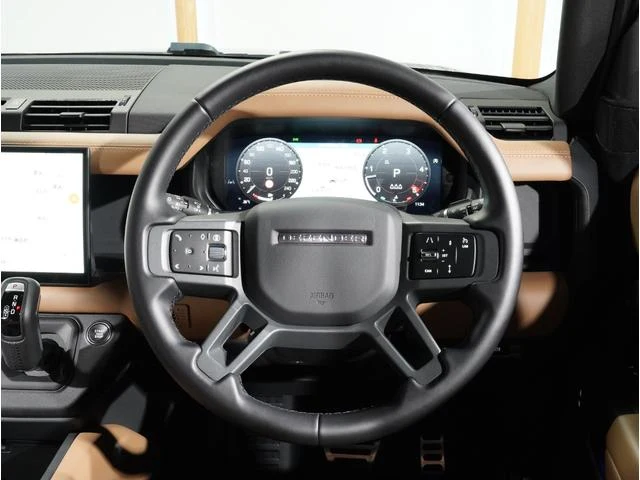 Land Rover DEFENDER 12