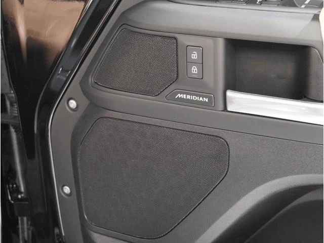 Land Rover DEFENDER 6