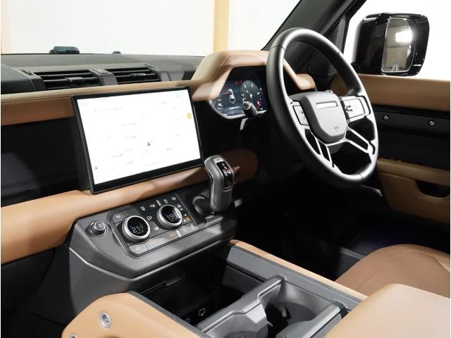 Land Rover DEFENDER 18