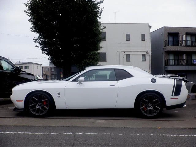 Dodge CHARENGER 2