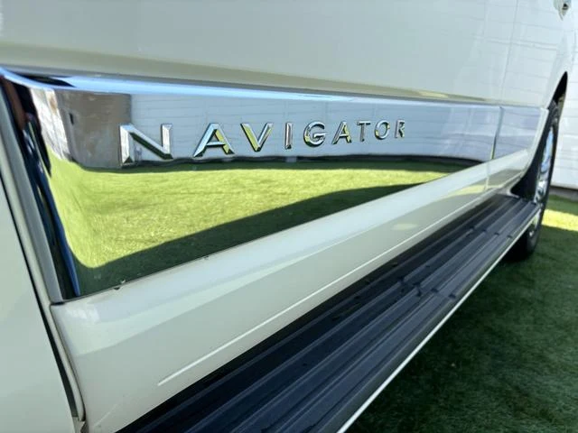 Lincoln NAVIGATOR 44