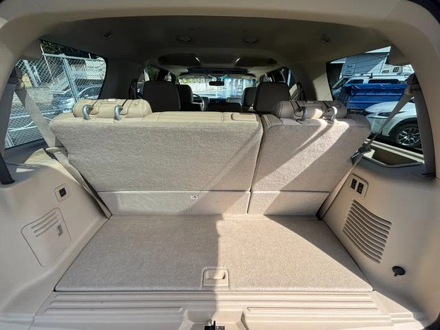 Lincoln NAVIGATOR 57