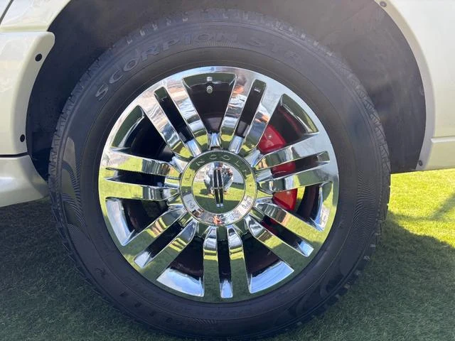 Lincoln NAVIGATOR 37