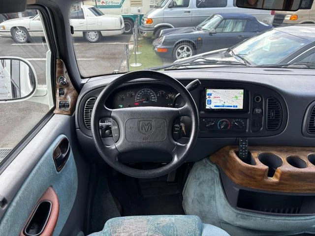 Dodge RAM 6