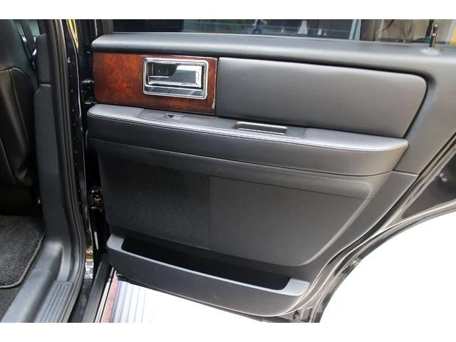 Lincoln NAVIGATOR 47