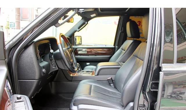 Lincoln NAVIGATOR 17