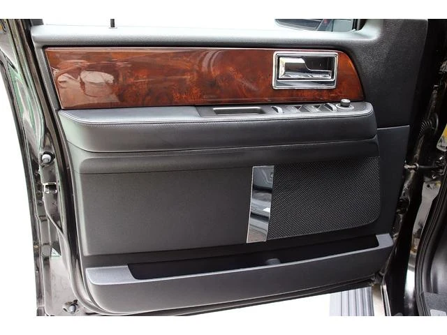 Lincoln NAVIGATOR 12