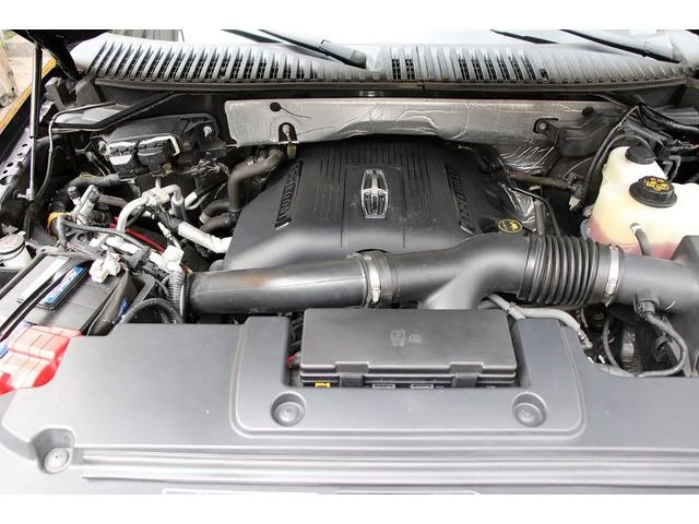 Lincoln NAVIGATOR 2