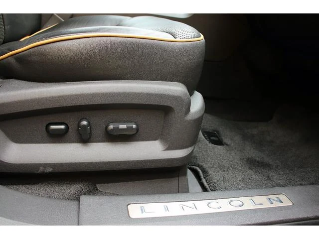 Lincoln MKX 50