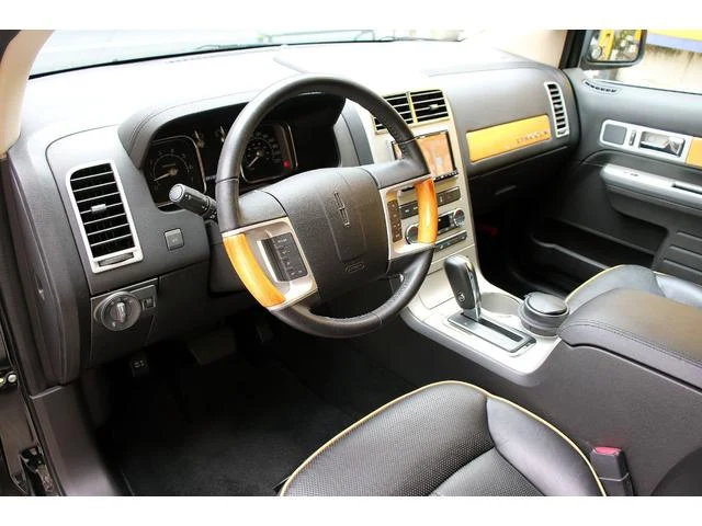 Lincoln MKX 14