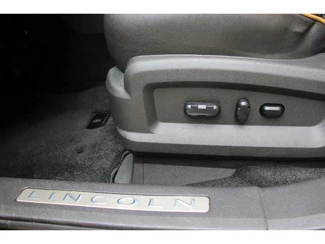 Lincoln MKX 18