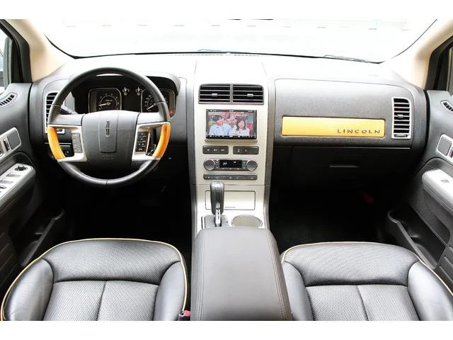 Lincoln MKX 25