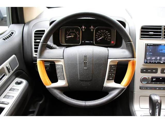 Lincoln MKX 26