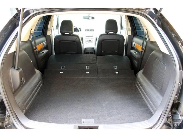 Lincoln MKX 9