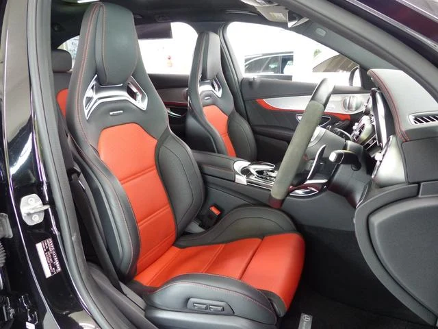 MERCEDES AMG C-CLASS 43