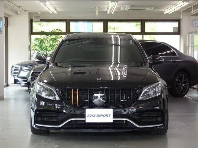 MERCEDES AMG C-CLASS 3