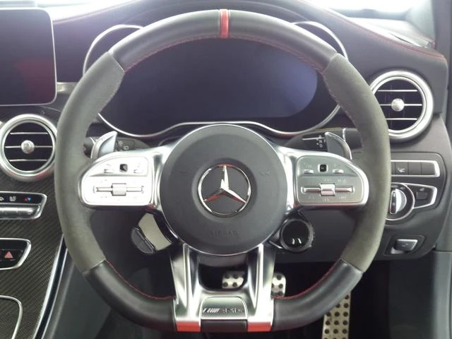 MERCEDES AMG C-CLASS 11
