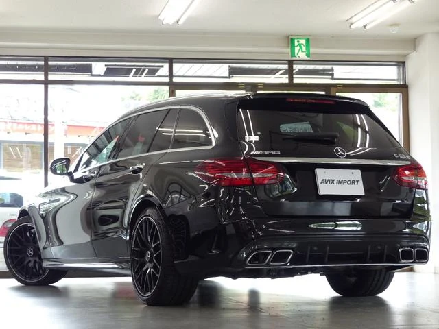 MERCEDES AMG C-CLASS 2