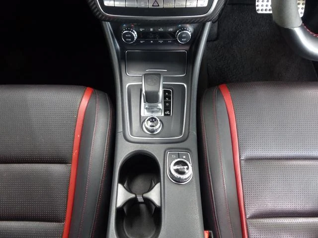 MERCEDES AMG A-CLASS 10
