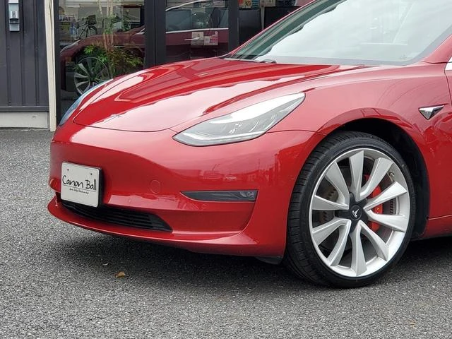 Tesla MODEL 3 12