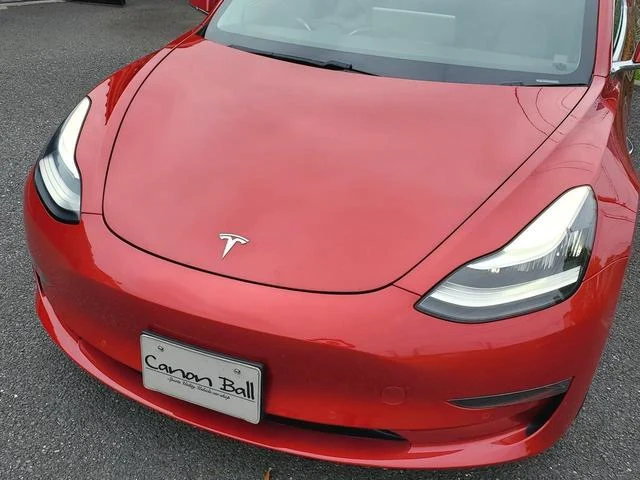 Tesla MODEL 3 15