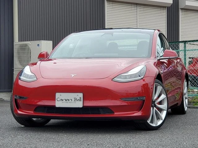 Tesla MODEL 3 68