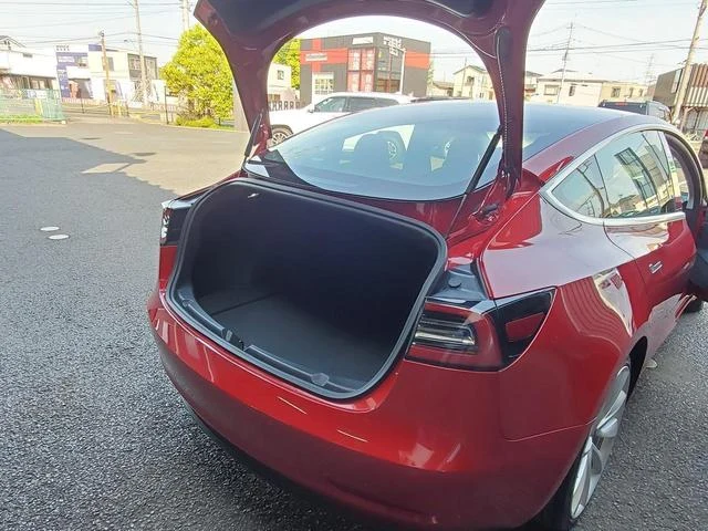 Tesla MODEL 3 59