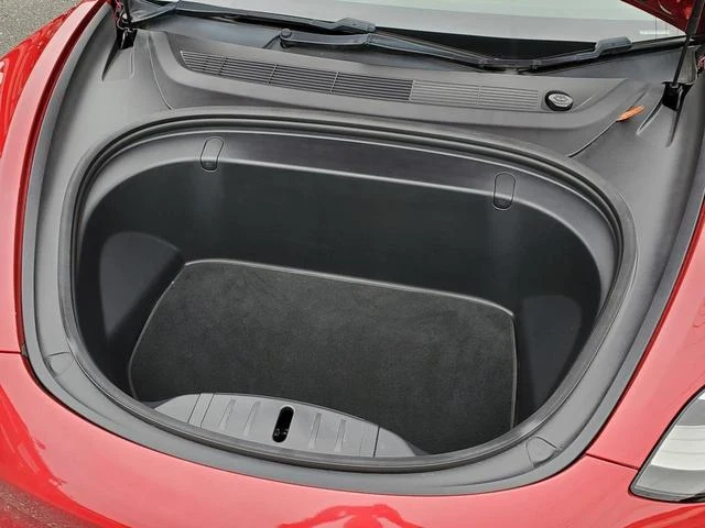 Tesla MODEL 3 40