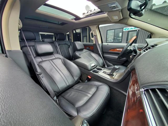 Lincoln MKX 5