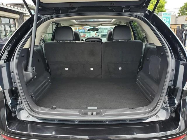 Lincoln MKX 57