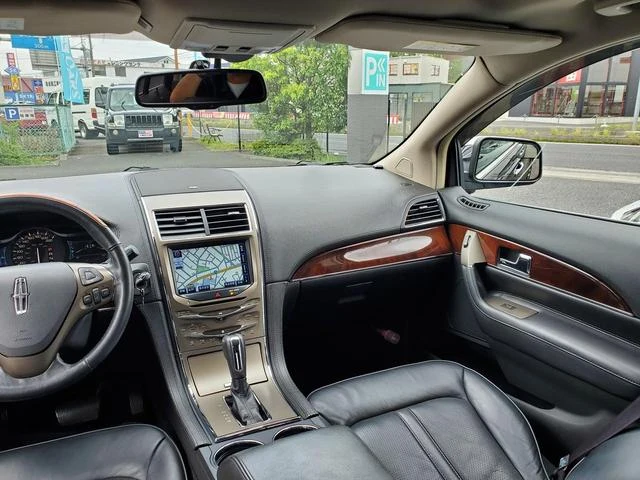Lincoln MKX 28