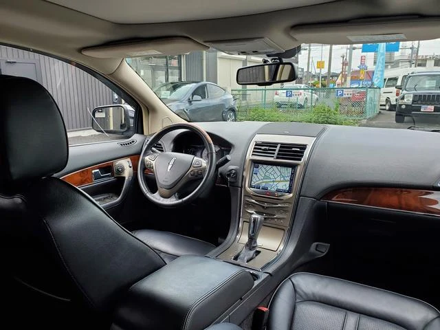 Lincoln MKX 4