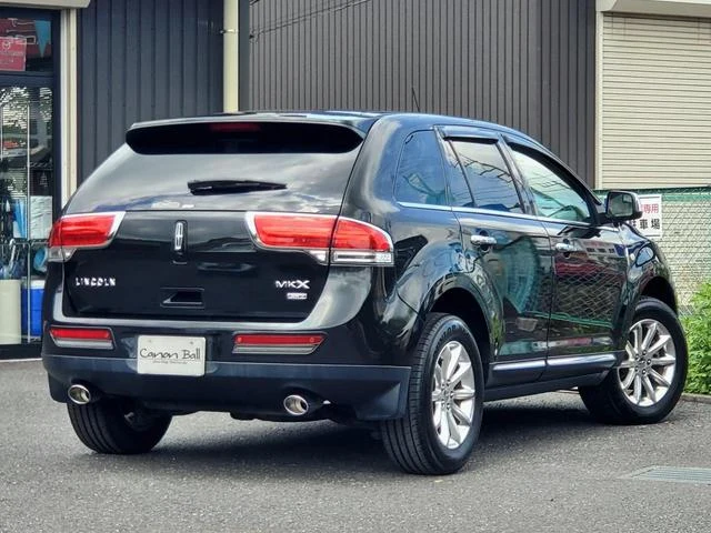 Lincoln MKX 17