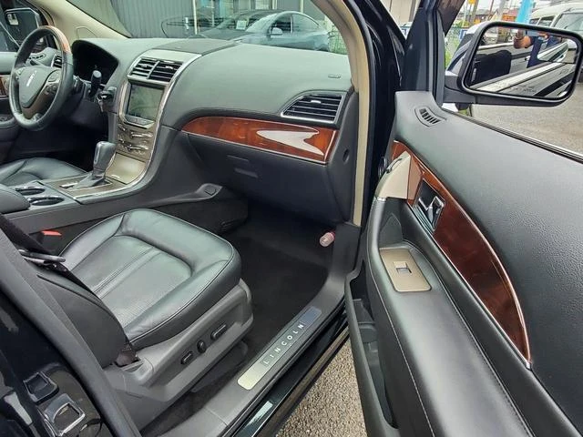 Lincoln MKX 31