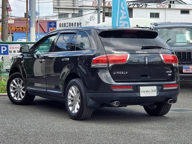 Lincoln MKX 9