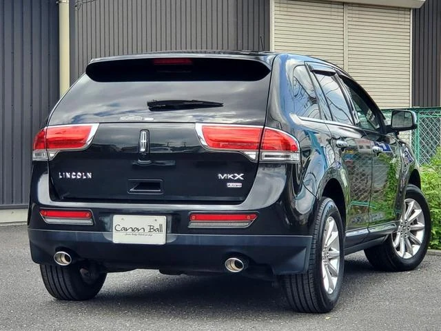 Lincoln MKX 61