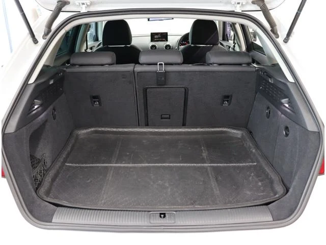 Audi A3 8